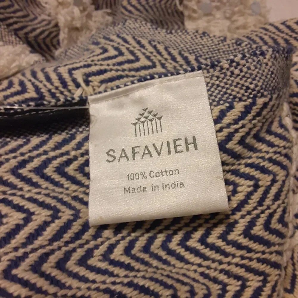 Safavieh Woven Tasseled Embellished Chevron Luella Throw NOTE